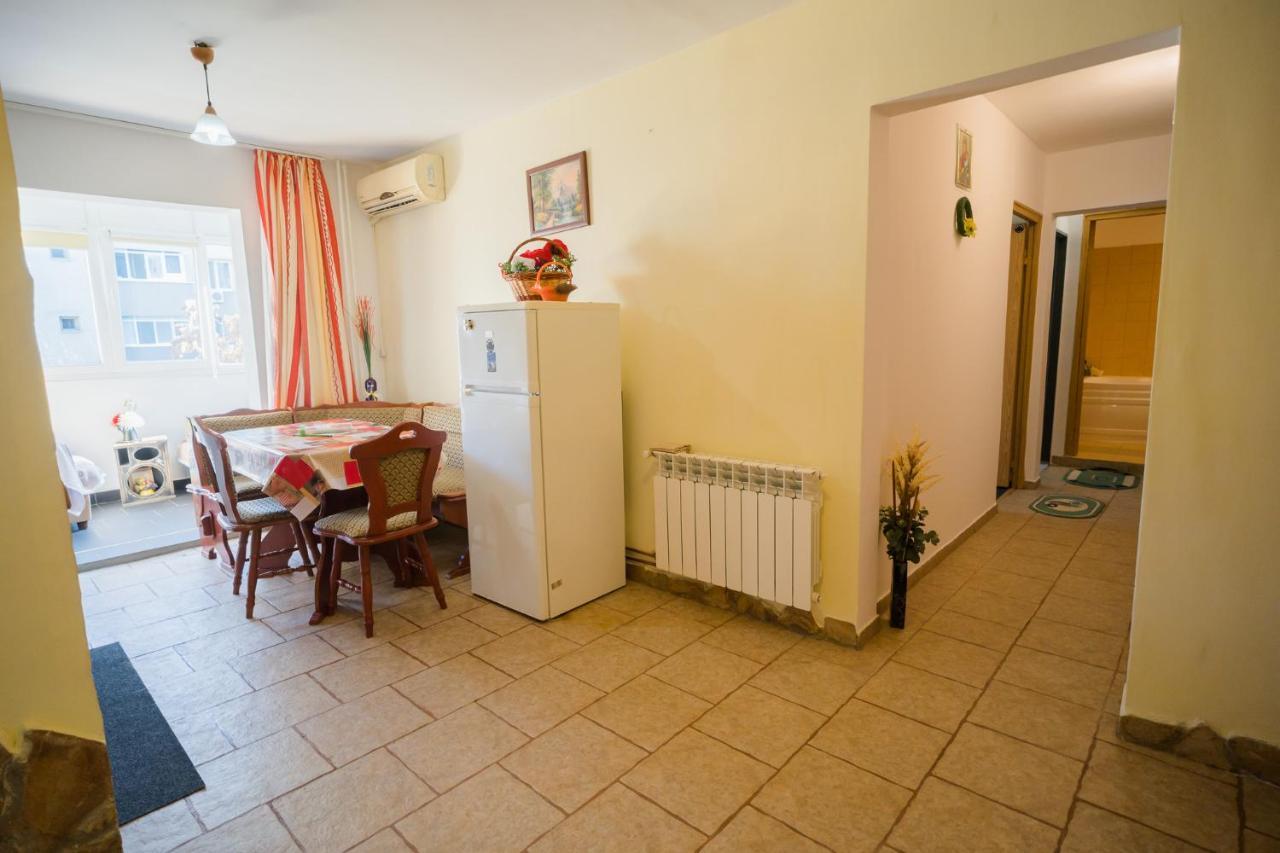 Rustic & Spacious 3Br Apartment Bucareste Exterior foto